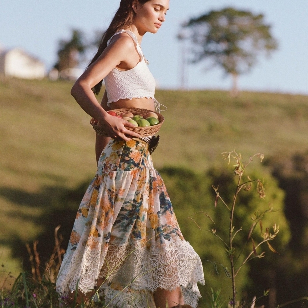 Anthropologie Skirt Medium Floral Asymmetrical Lace - Picture 3 of 14